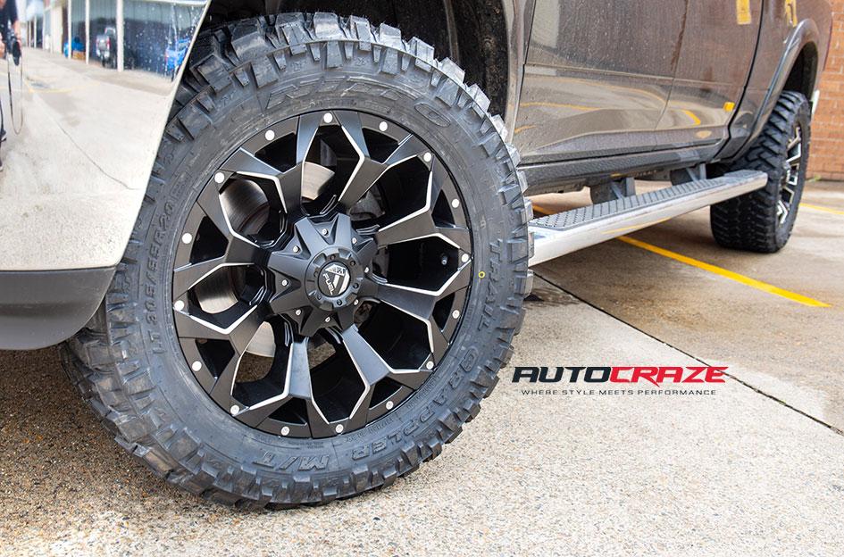 DODGE RAM ASSAULT BLACK MILLED